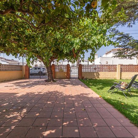 Apart-Rent Casa Con Jardin Pani 0081 Empuriabrava Εξωτερικό φωτογραφία