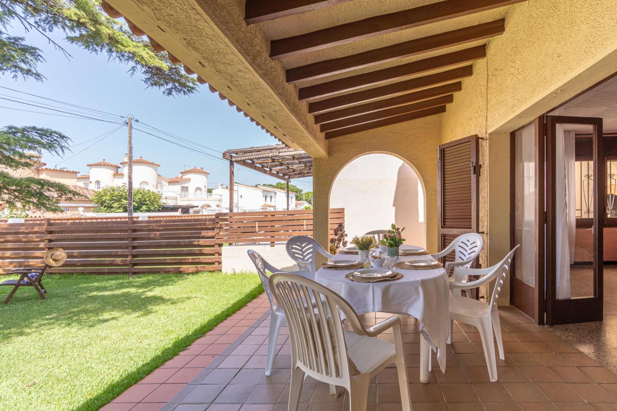 Apart-Rent Casa Con Jardin Pani 0081 Empuriabrava Εξωτερικό φωτογραφία
